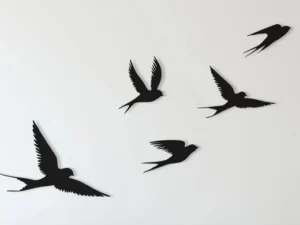 Cadre Mural Hirondelles en Vol en Bois Artisanal